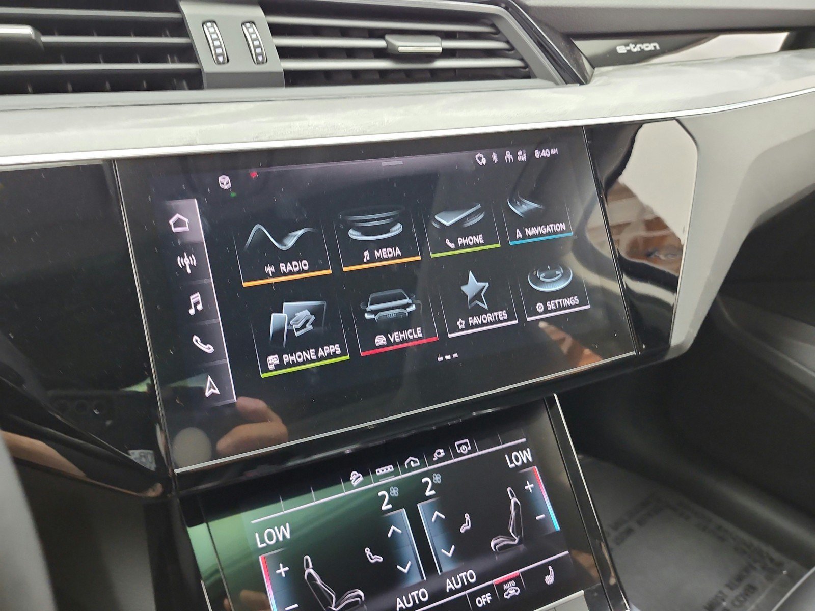 Used 2024 Audi Q8 e-tron Premium AWD/4WD image 10