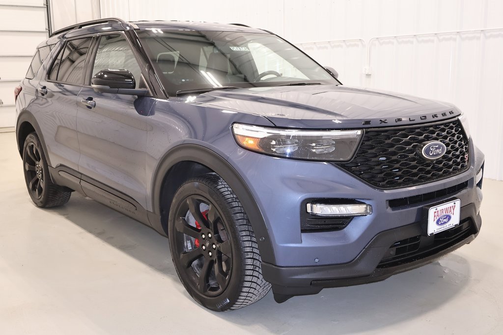 Certified 2021 Ford Explorer ST w/ Equipment Group 401A image 4