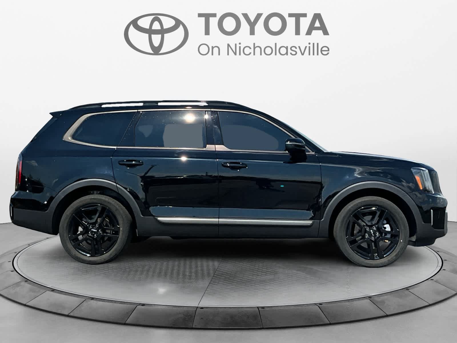 Used 2023 Kia Telluride EX X-Line AWD/4WD image 6