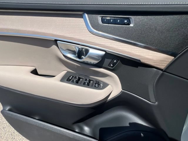 New 2026 Volvo XC90 B5 Core AWD/4WD image 25