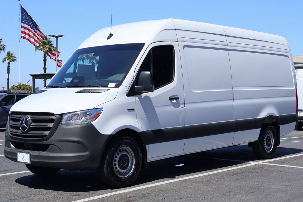 New 2025 Mercedes-Benz eSprinter 170 Cargo