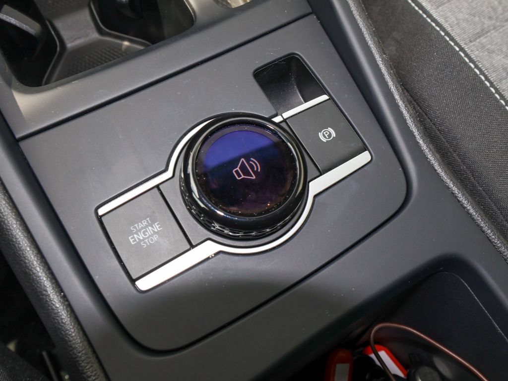 Certified 2025 Volkswagen Tiguan S FWD image 25