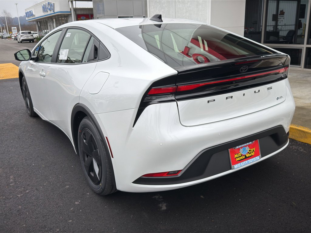 New 2026 Toyota Prius LE image 9