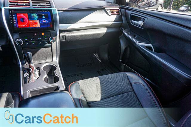 Used 2016 Toyota Camry SE image 25