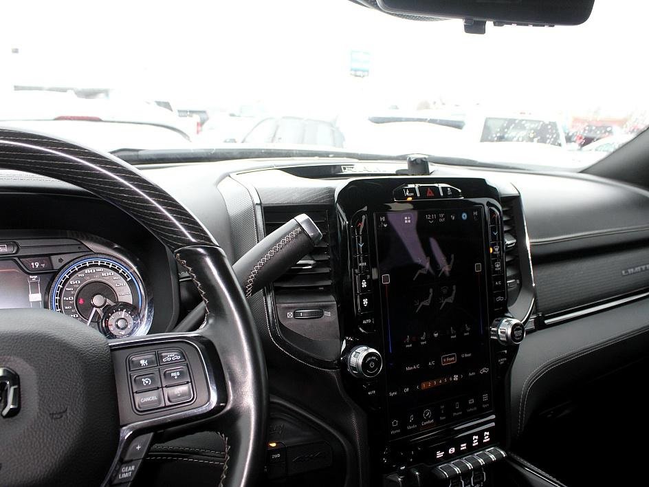 Used 2022 RAM 3500 Limited image 31