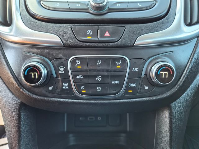 Used 2024 Chevrolet Equinox LT FWD image 28