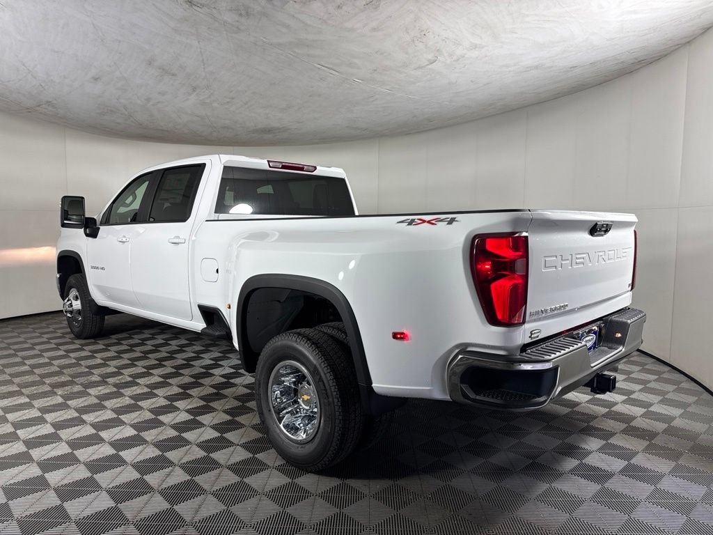New 2026 Chevrolet Silverado 3500 LT AWD/4WD image 7
