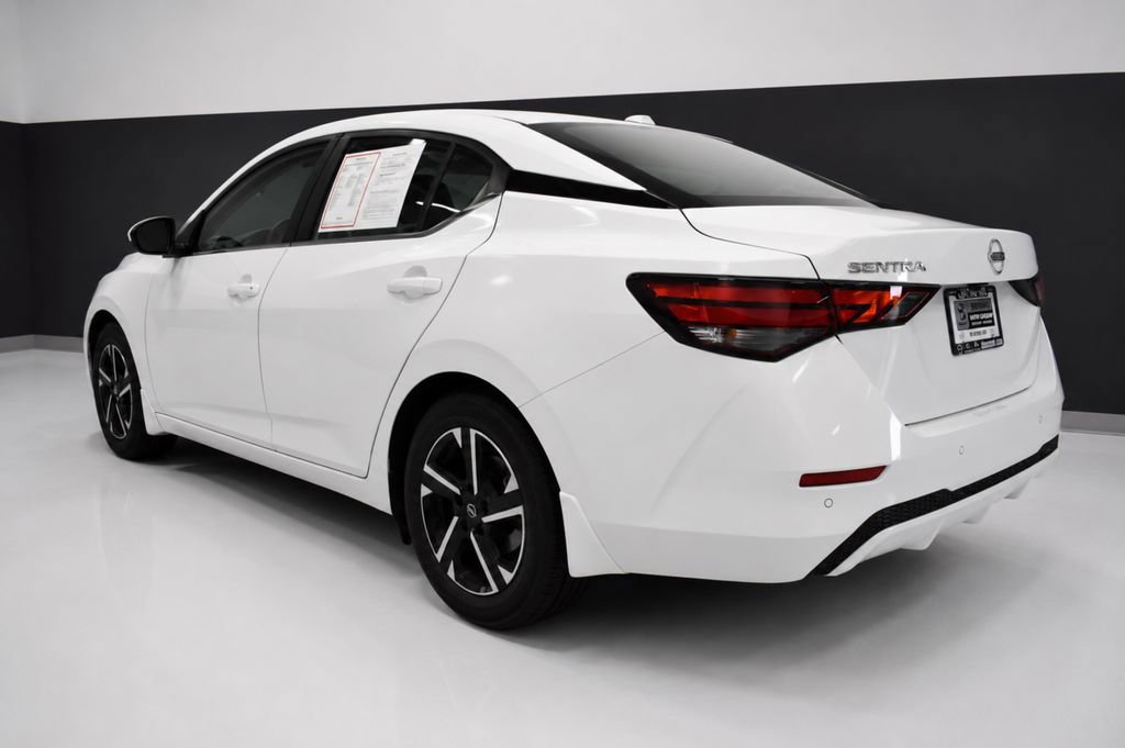 Certified 2025 Nissan Sentra SV w/ All-Weather Package FWD image 3