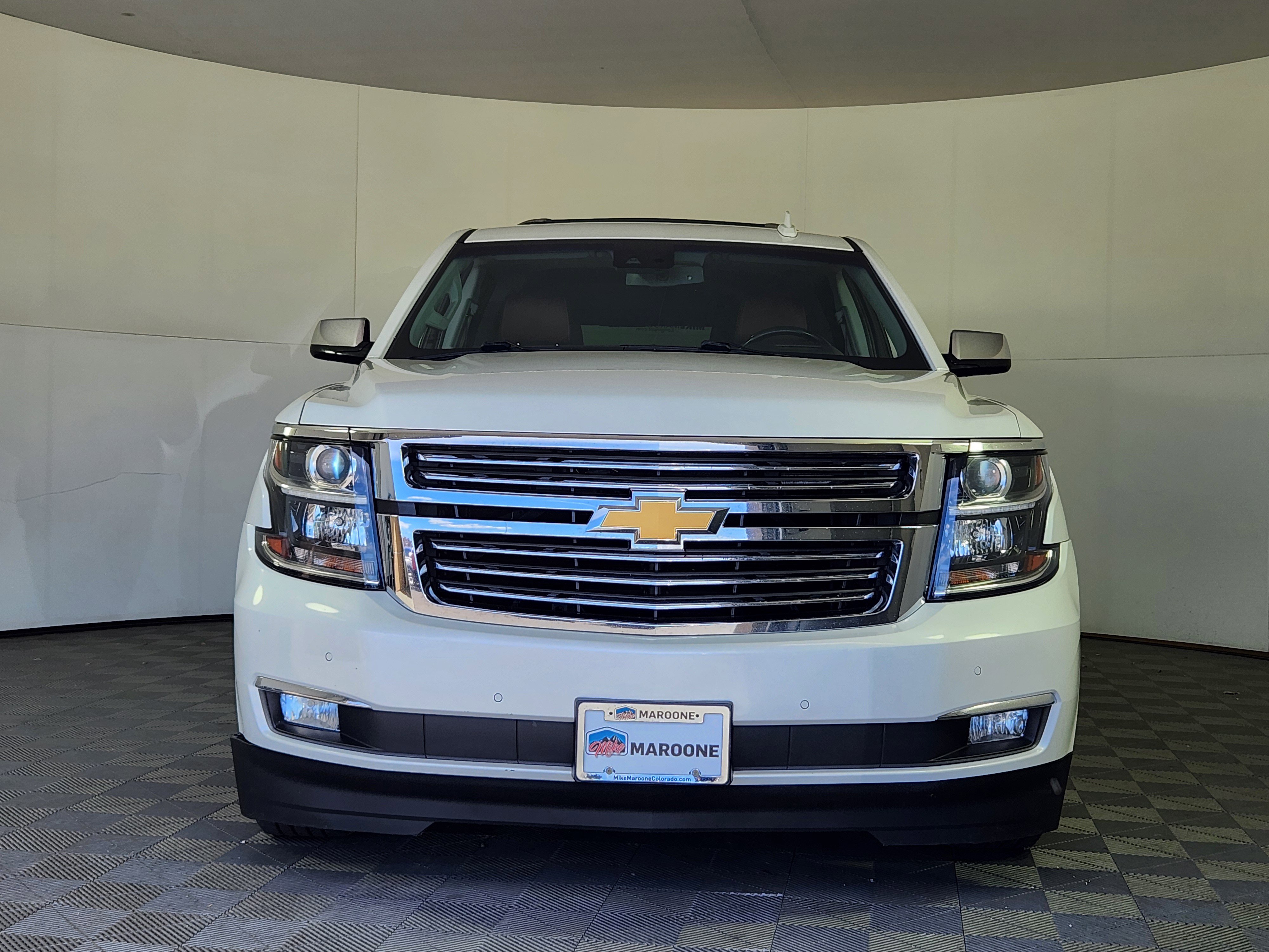 Used 2019 Chevrolet Suburban Premier w/ Premier Plus Edition image 2