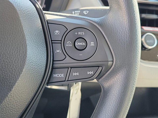 Used 2026 Toyota Corolla LE image 31