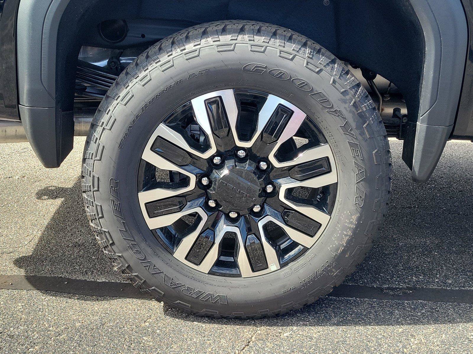 New 2026 GMC Sierra 2500 Denali Ultimate AWD/4WD image 5