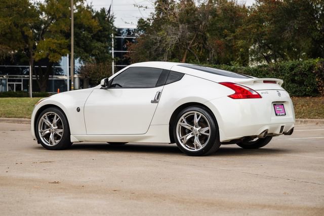 Used 2011 Nissan 370Z Touring w/ Sport Pkg image 5