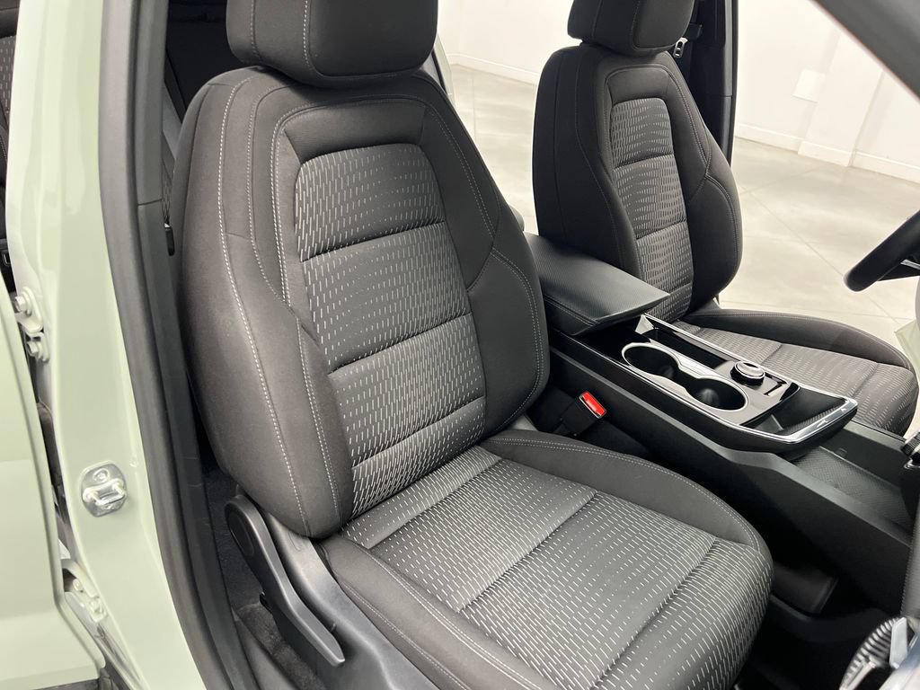Used 2026 Chevrolet Equinox LT AWD/4WD image 28