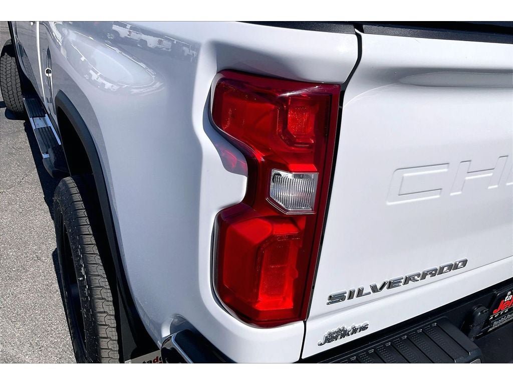 Used 2022 Chevrolet Silverado 3500 LTZ w/ Z71 Off-Road Package AWD/4WD image 30