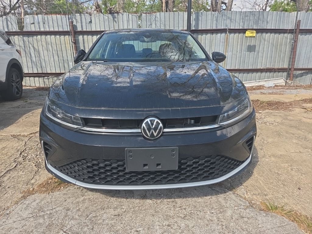 Used 2025 Volkswagen Jetta SE image 6