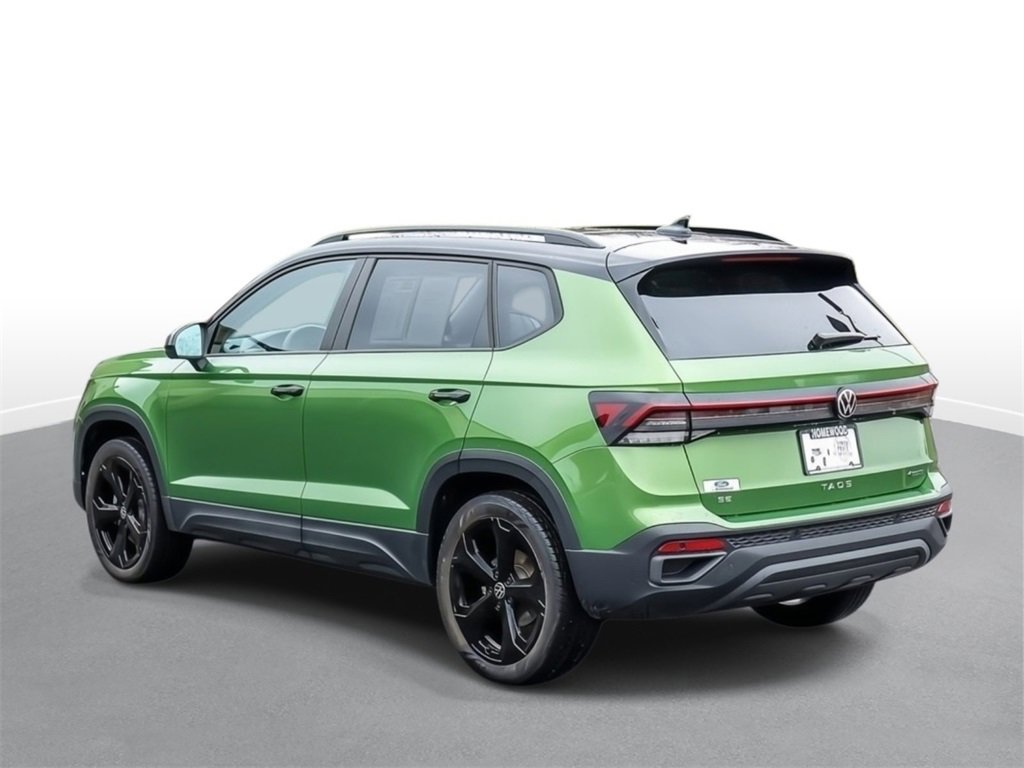Used 2025 Volkswagen Taos SE image 6