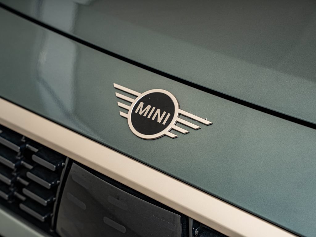 Certified 2025 MINI Cooper Countryman S w/ Comfort Package Max AWD/4WD image 12