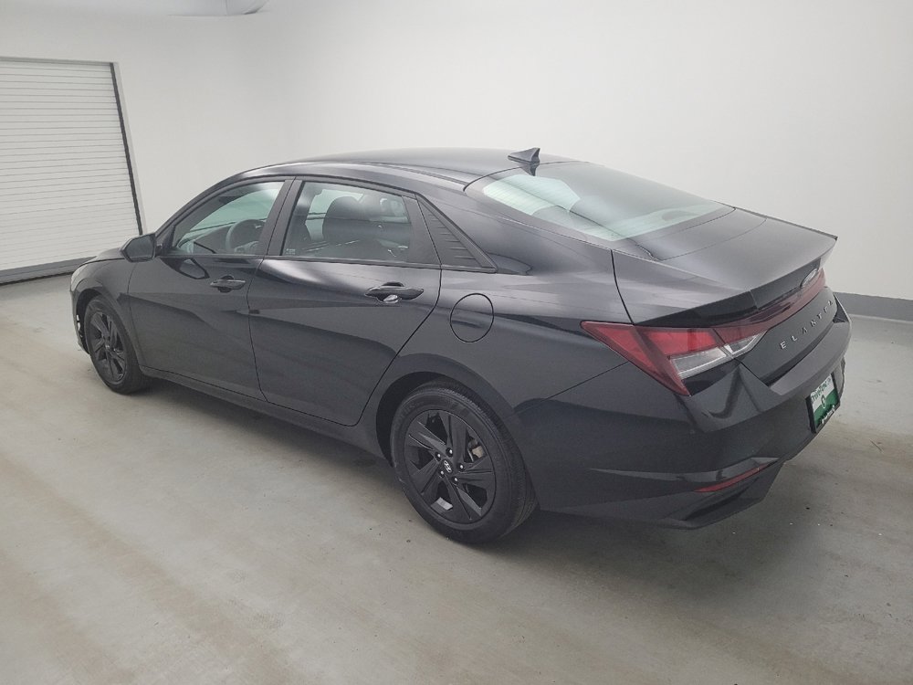Used 2023 Hyundai Elantra SEL w/ Cargo Package FWD image 3