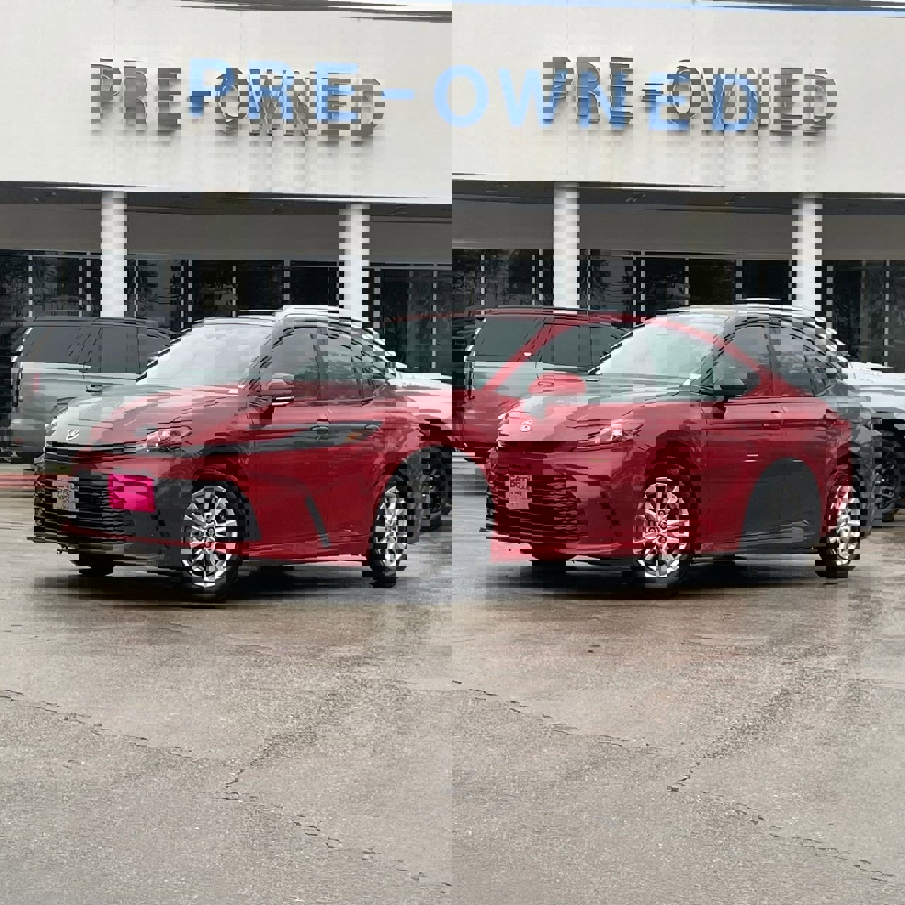 Used 2025 Toyota Camry LE video 1