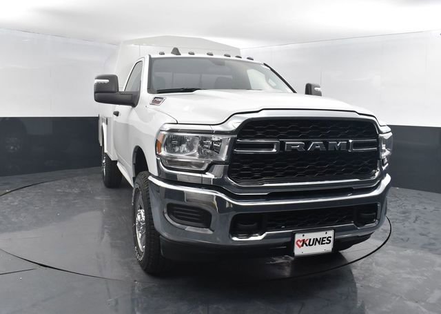 New 2024 RAM 2500 Tradesman w/ Chrome Appearance Group image 2