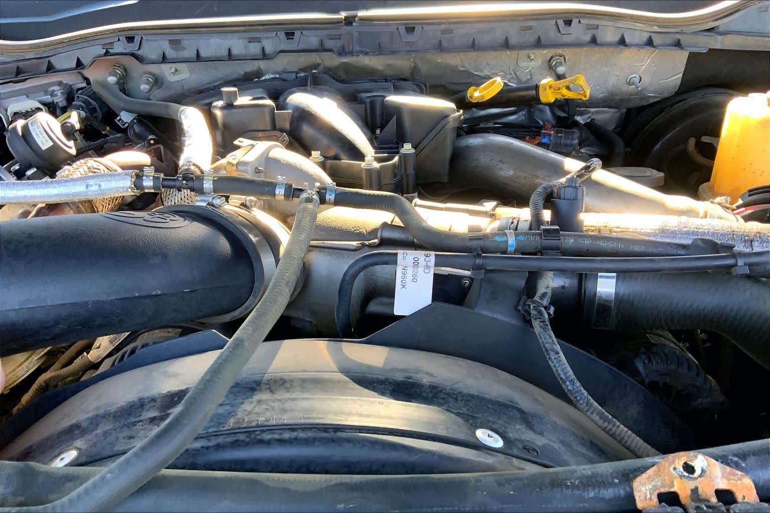 Used 2017 Ford F250 Platinum w/ Platinum Ultimate Package AWD/4WD image 33