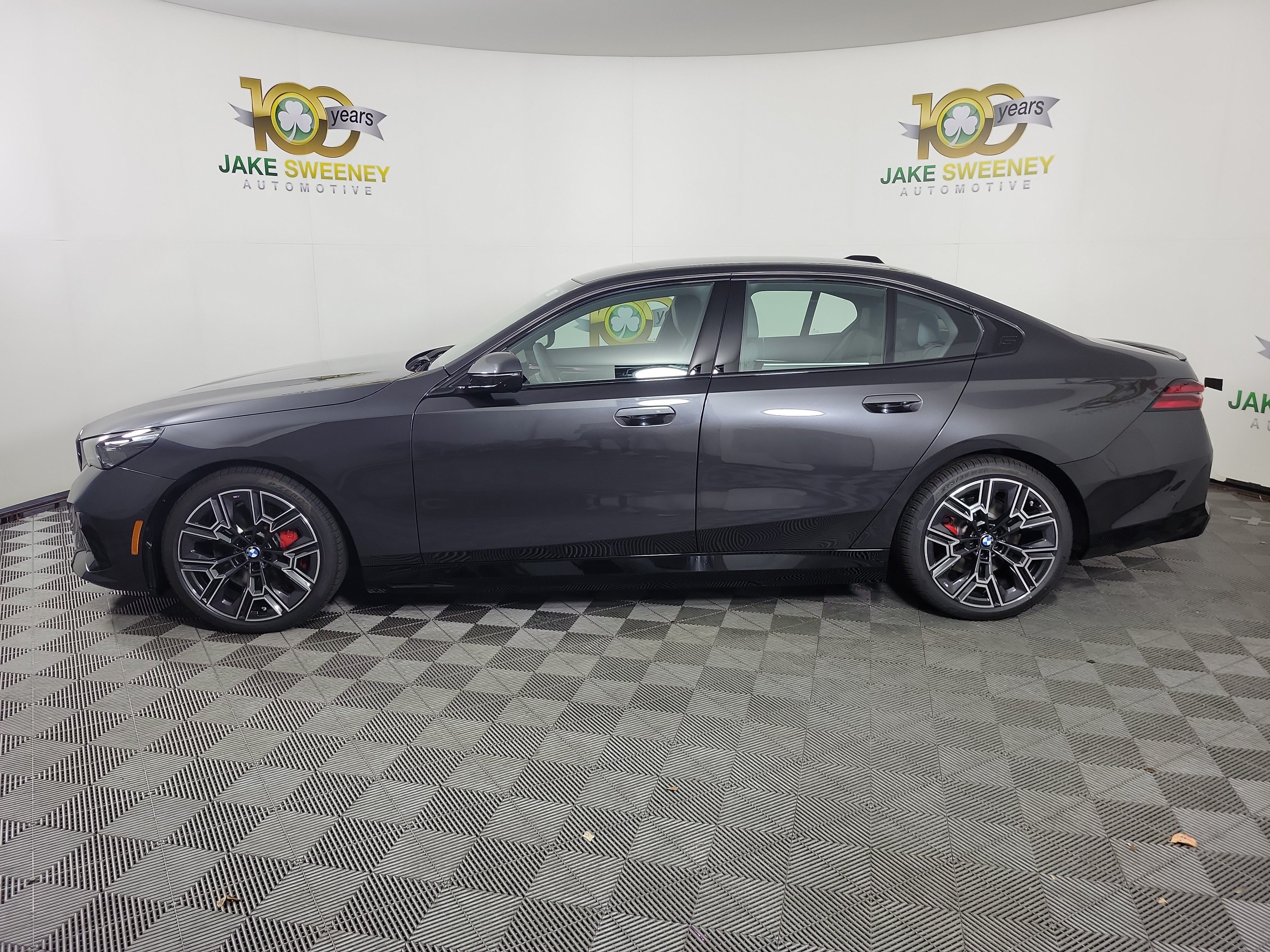 New 2027 BMW i5 xDrive40 w/ M Sport Package AWD/4WD image 4