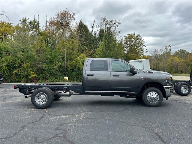 New 2026 RAM 3500 Tradesman image 10