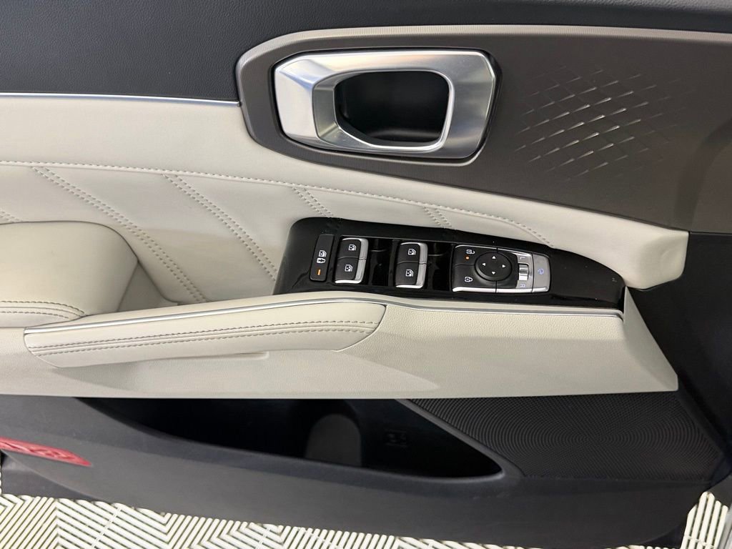 Used 2024 Kia Sorento SX image 24