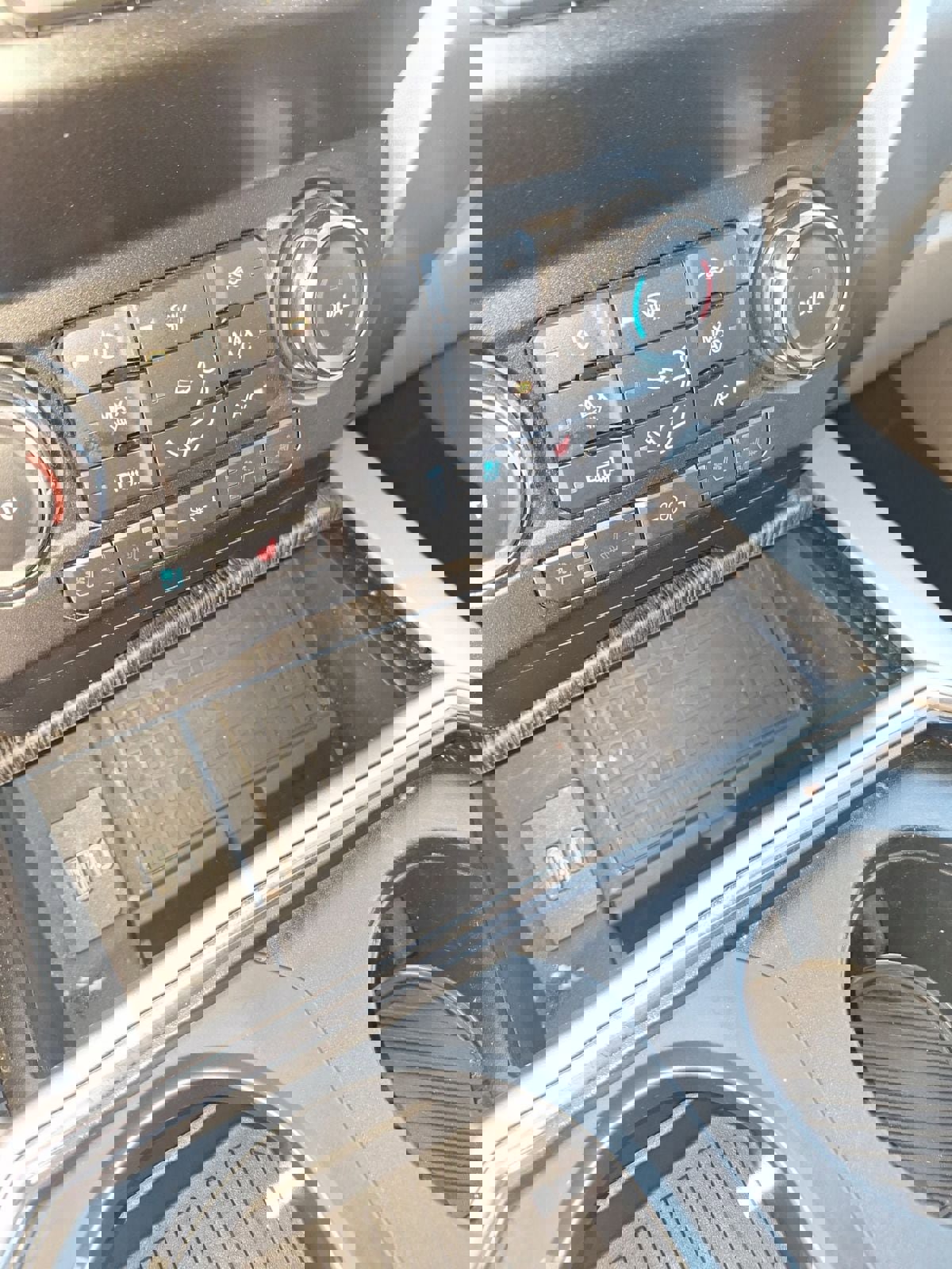 Used 2021 Ford F250 Lariat w/ Lariat Ultimate Package image 14