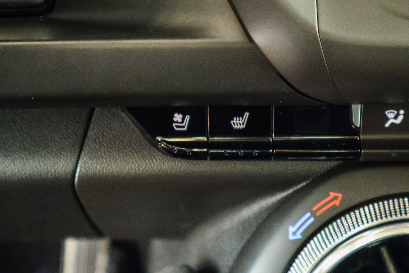 Used 2018 Chevrolet Camaro ZL1 image 5