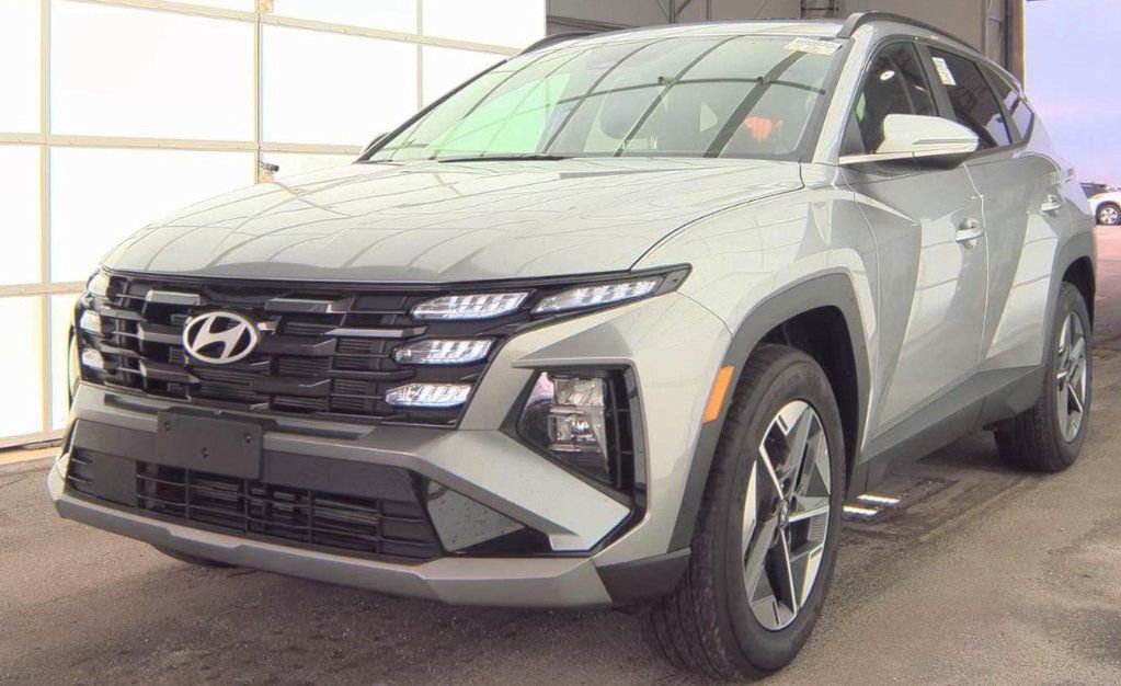 Used 2025 Hyundai Tucson SEL image 1