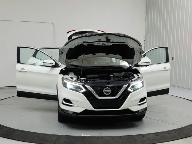 Used 2020 Nissan Rogue Sport SL w/ Premium Package image 10