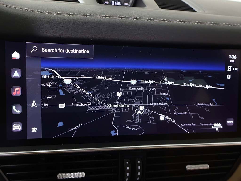 Used 2022 Porsche Cayenne GTS image 47