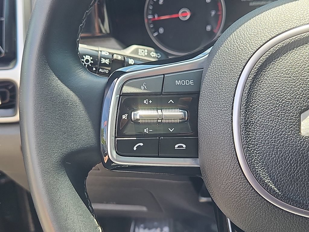 Certified 2023 Kia Sorento X-Line EX AWD/4WD image 26