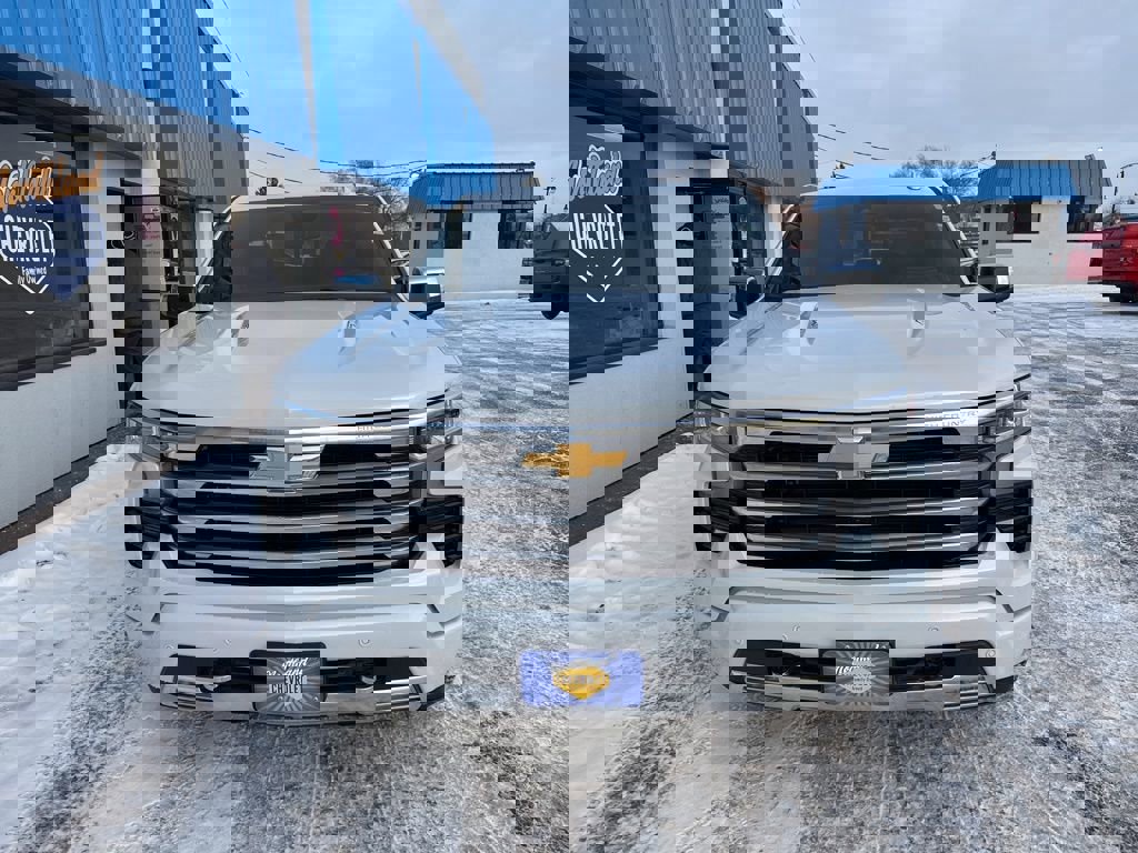 New 2026 Chevrolet Silverado 1500 High Country image 3