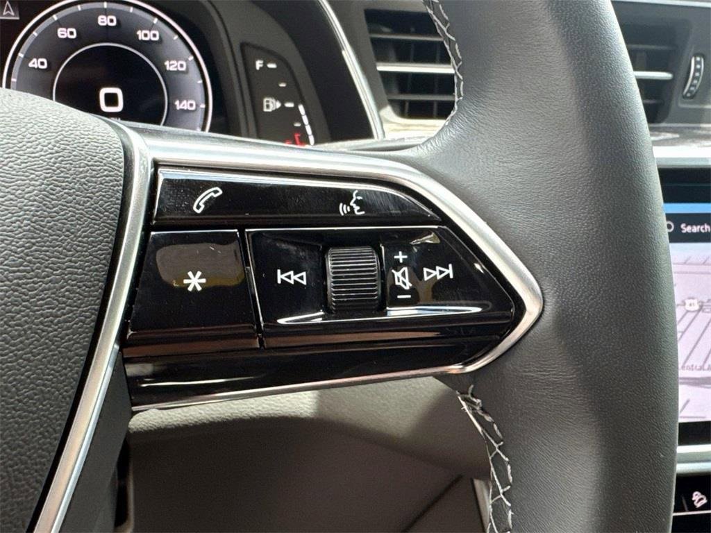 Used 2024 Audi A6 Premium Plus w/ Executive Package image 30