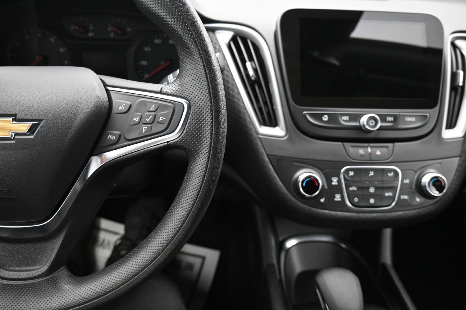 Used 2025 Chevrolet Malibu LT FWD image 18