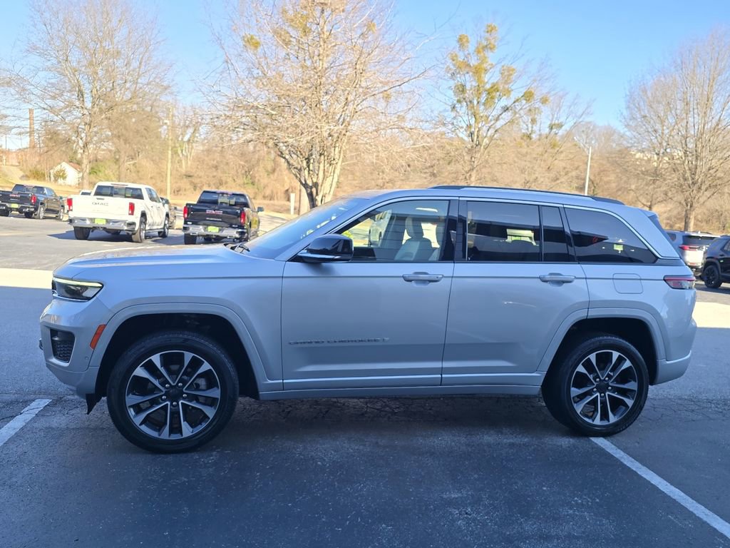 Used 2023 Jeep Grand Cherokee Overland image 28