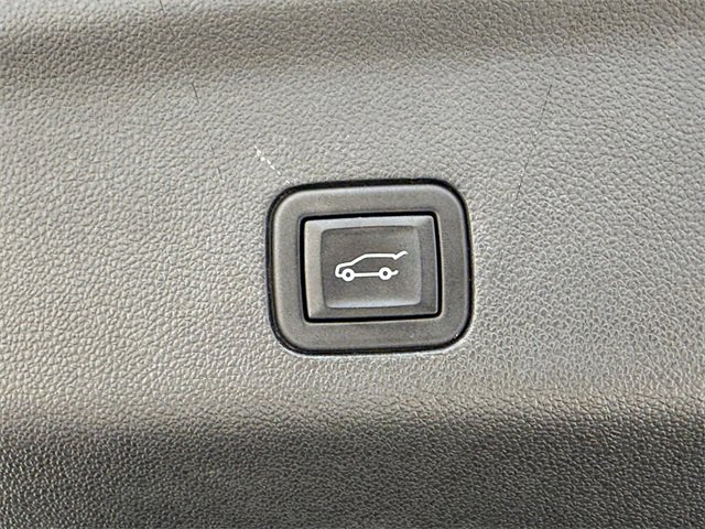 Used 2023 Chevrolet Tahoe LT image 34