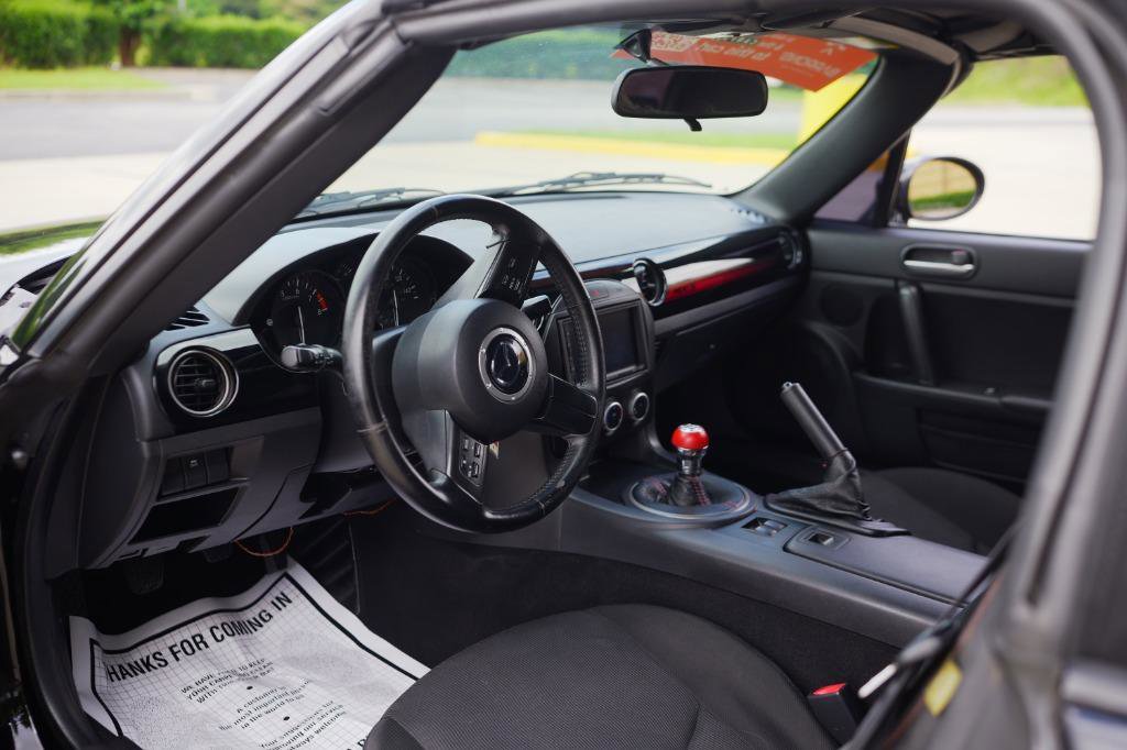 Used 2014 MAZDA MX-5 Miata Club image 19