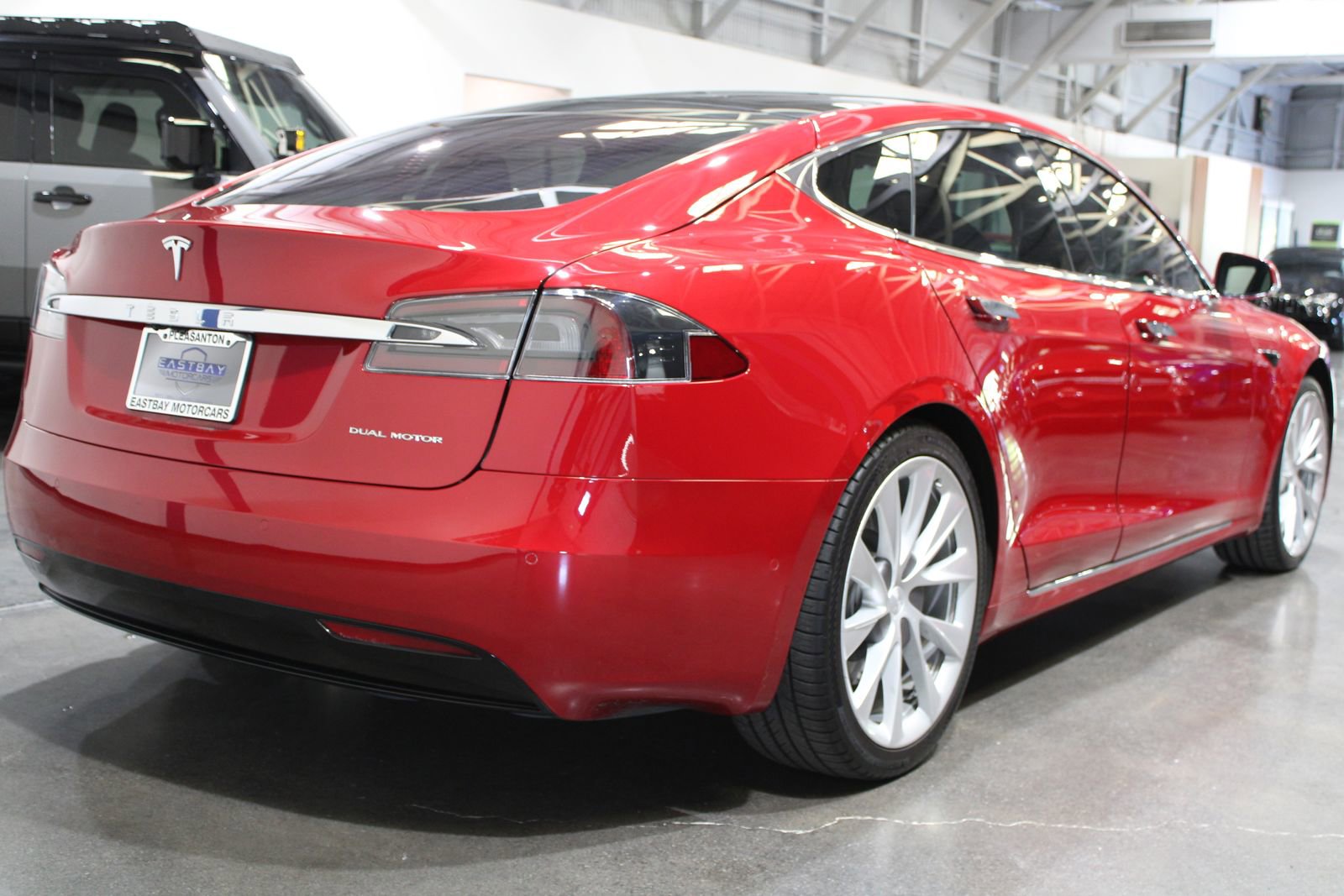 Used 2020 Tesla Model S Long Range Plus AWD/4WD image 11