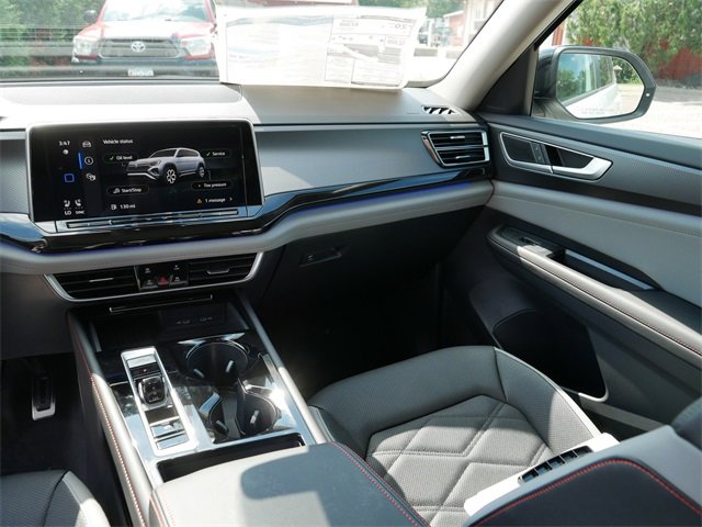 New 2025 Volkswagen Atlas Peak Edition SE image 10