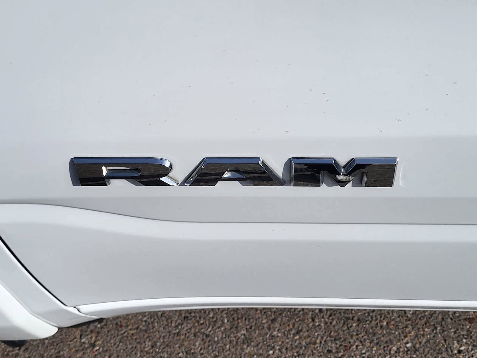Used 2020 RAM 1500 Laramie w/ Off Road Group image 11