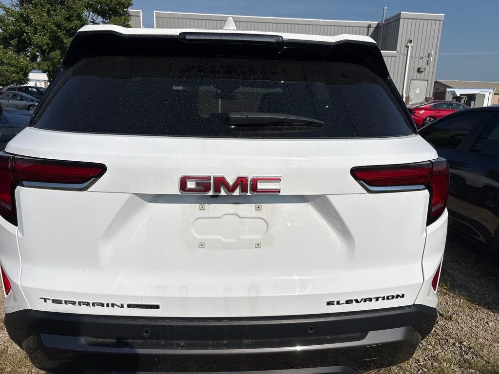 Used 2026 GMC Terrain Elevation AWD/4WD image 11