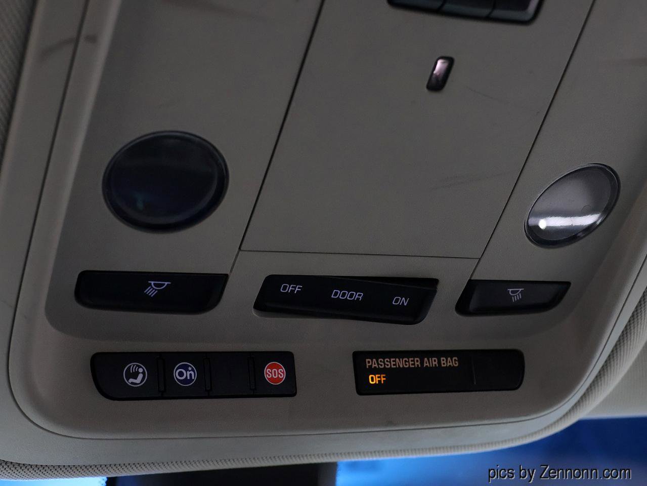 Used 2013 Cadillac XTS Luxury FWD image 23