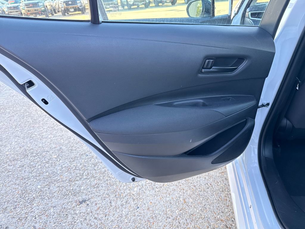 Used 2024 Toyota Corolla LE image 23