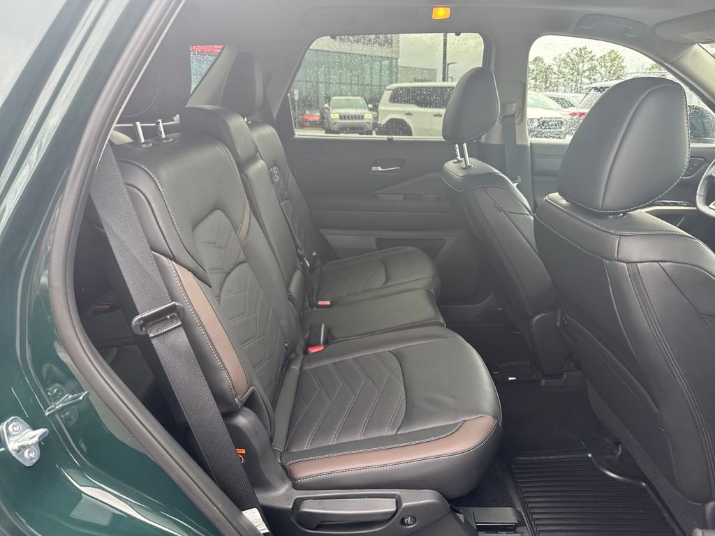 Certified 2025 Nissan Pathfinder Platinum w/ Cargo Package image 21
