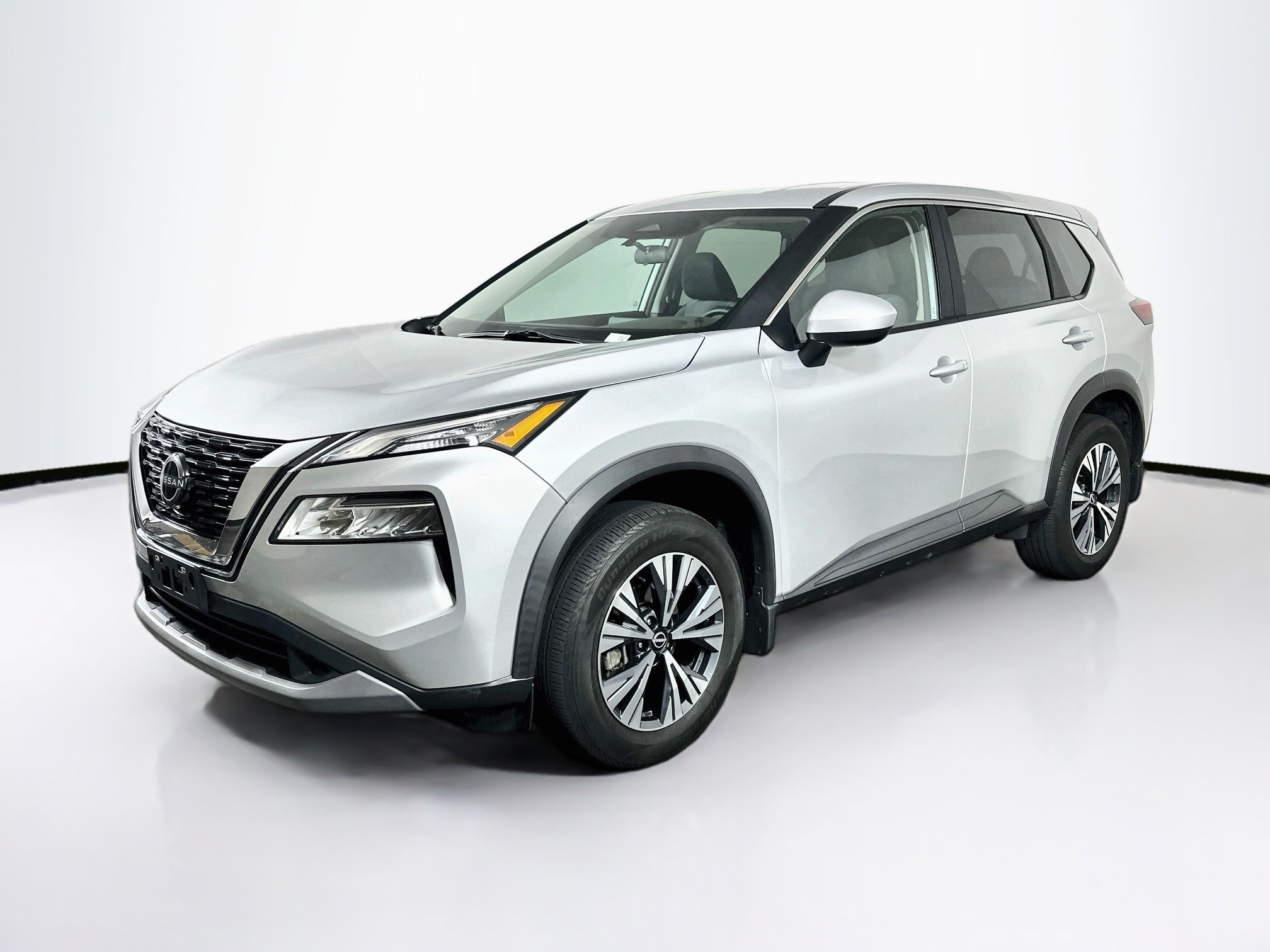 Used 2023 Nissan Rogue SV AWD/4WD image 3