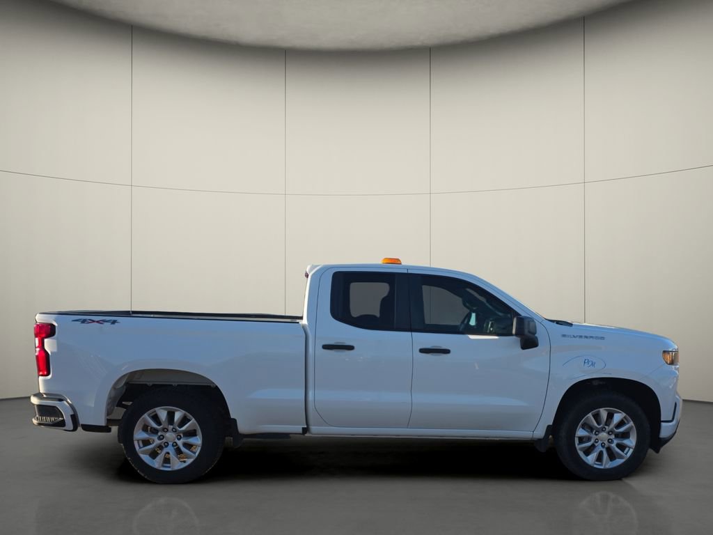 Used 2020 Chevrolet Silverado 1500 Custom w/ Custom Convenience Package image 10