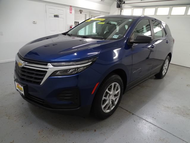 Certified 2022 Chevrolet Equinox LS AWD/4WD image 16